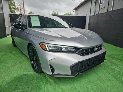 Used 2025 Honda Civic Sport image 1