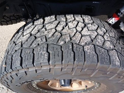 Used 2020 Jeep Gladiator Rubicon image 16