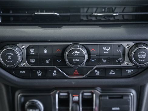 New 2026 Jeep Wrangler Unlimited Rubicon image 22