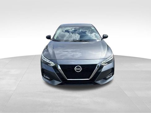 Used 2021 Nissan Sentra SR image 2