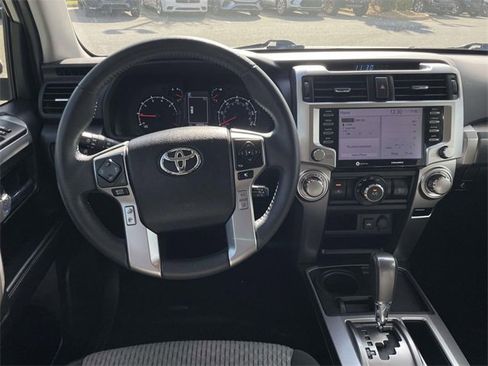 Used 2022 Toyota 4Runner SR5 image 21