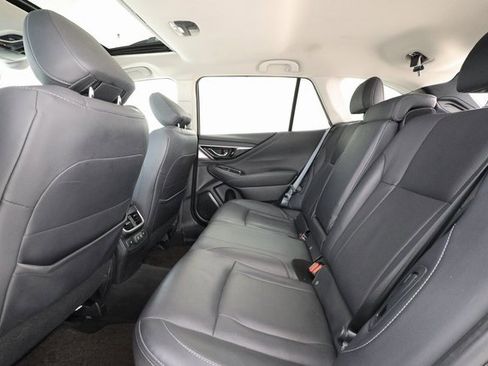 Used 2020 Subaru Outback Limited image 20