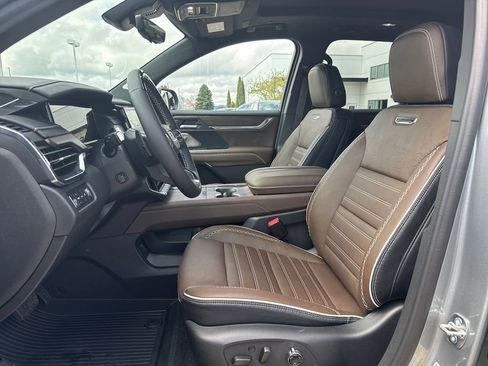 New 2026 GMC Acadia Denali Ultimate image 15