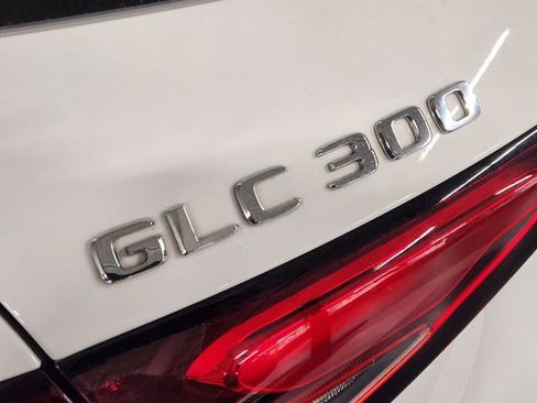 Used 2023 Mercedes-Benz GLC 300 image 13