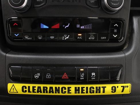 Used 2024 RAM ProMaster 3500 FWD image 7