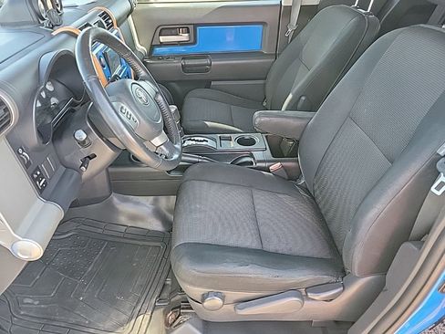 Used 2008 Toyota FJ Cruiser 4WD image 10