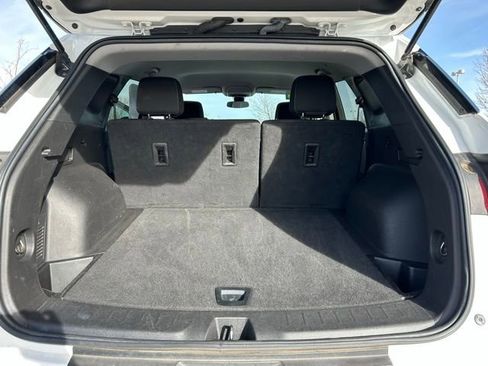 Used 2023 Chevrolet Blazer LT w/ Driver Confidence Package image 25