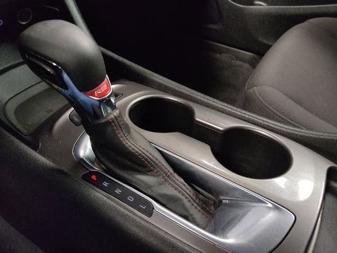 Used 2021 Chevrolet Malibu RS FWD image 26