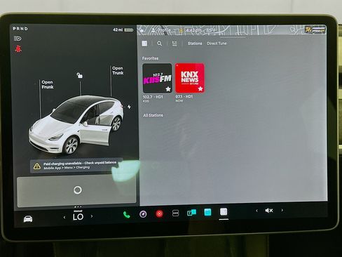 Used 2021 Tesla Model Y Long Range AWD/4WD image 18