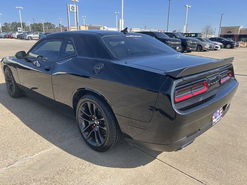 Used 2021 Dodge Challenger R/T Scat Pack w/ Shaker Package image 8