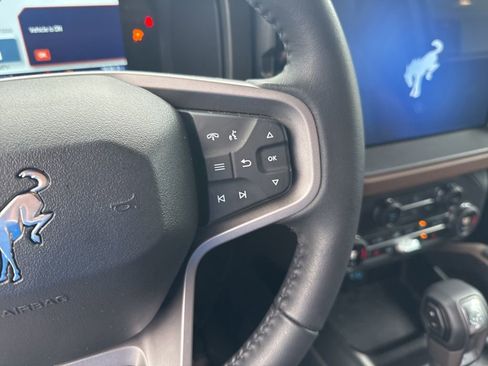 Used 2024 Ford Bronco Outer Banks image 9