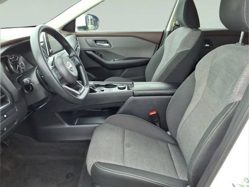 Used 2023 Nissan Rogue SV AWD/4WD image 17