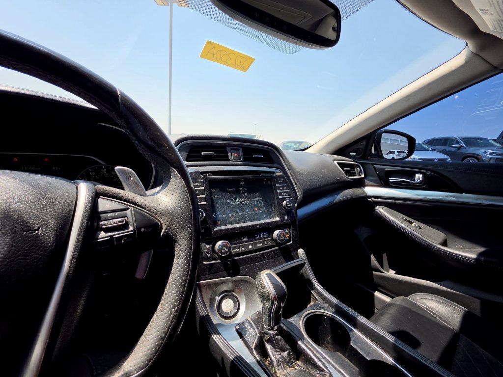 Used 2017 Nissan Maxima SR w/ Midnight Edition FWD image 12