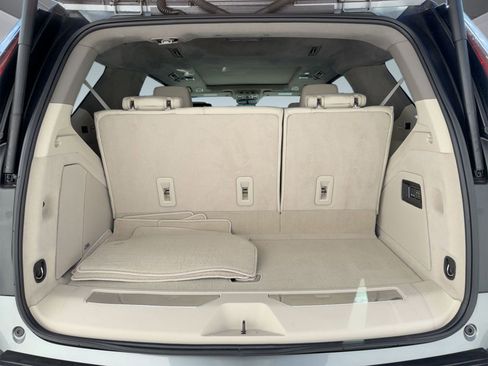 Certified 2024 Cadillac Escalade Sport Platinum image 35