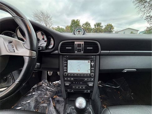 Used 2010 Porsche 911 Carrera S image 11