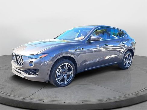 Used 2023 Maserati Levante GT image 3