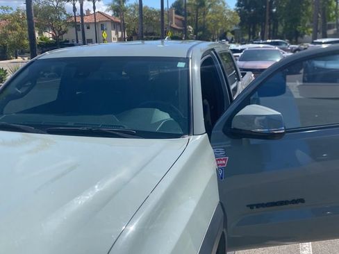 Used 2023 Toyota Tacoma TRD Off-Road w/ Black Out Package (TMS) image 4