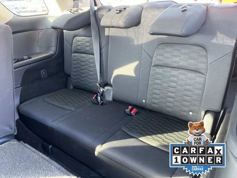 Used 2025 Nissan Pathfinder SV image 18