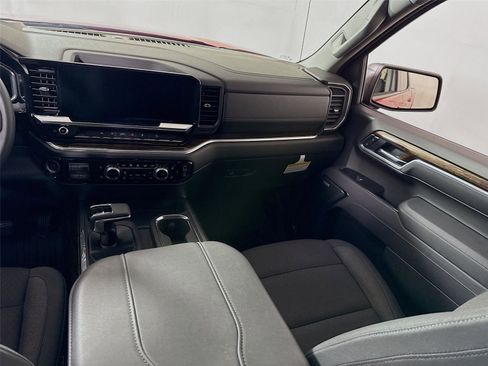 New 2026 GMC Sierra 1500 Elevation AWD/4WD image 17