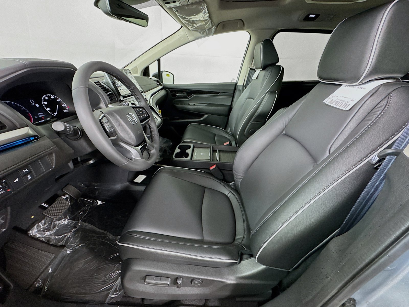 Certified 2026 Honda Odyssey Touring image 16