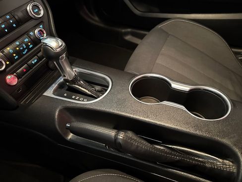 Used 2019 Ford Mustang Coupe RWD image 29