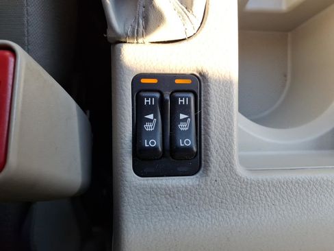 Used 2014 Subaru Impreza 2.0i Premium image 16