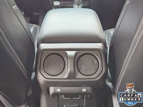 Used 2022 Jeep Wrangler Unlimited Sahara w/ Cold Weather Group AWD/4WD image 25