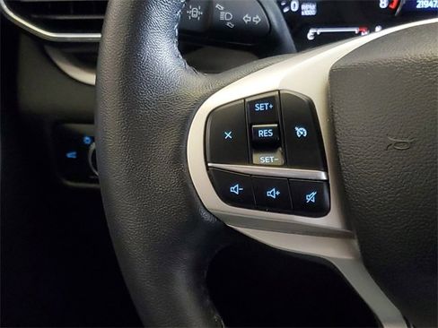 Used 2023 Ford Explorer XLT w/ Equipment Group 202A image 20