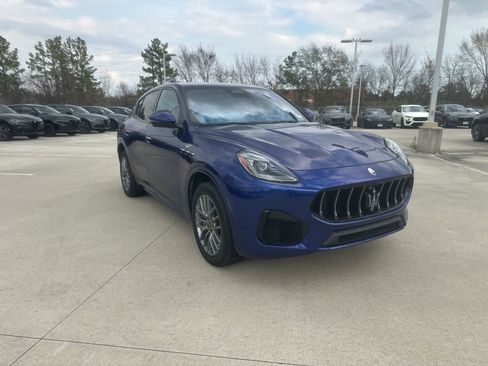 Used 2023 Maserati Grecale GT image 3