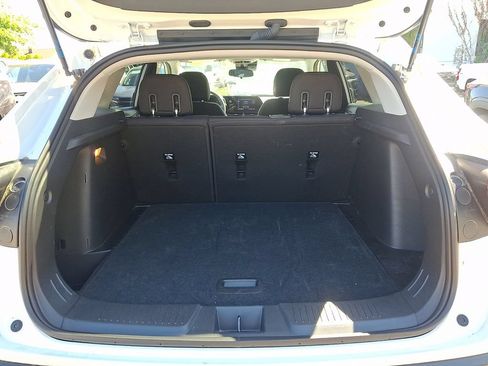 Certified 2024 Chevrolet Trax LS w/ LS Convenience Package FWD image 28