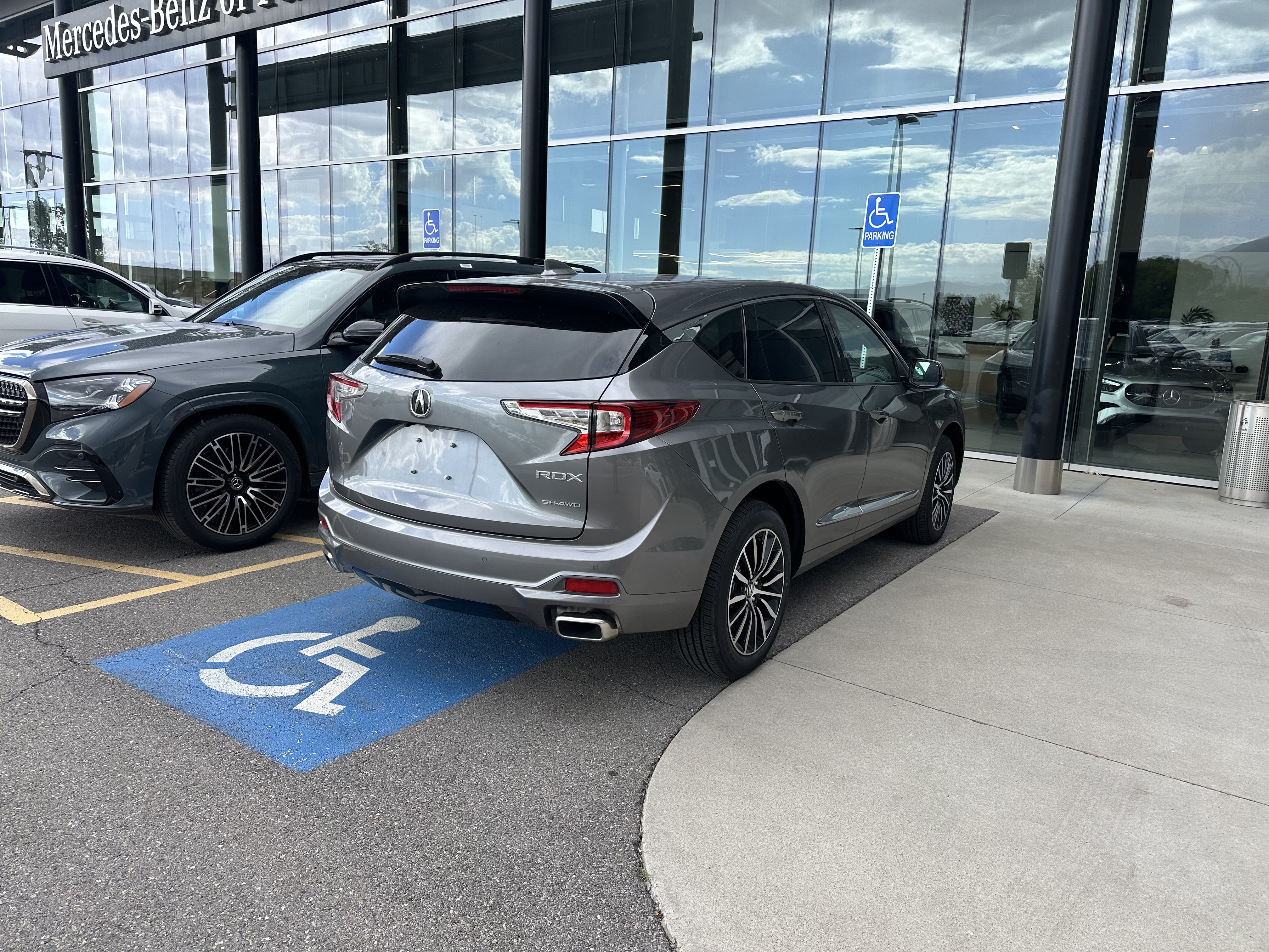 Used 2025 Acura RDX w/ Advance Package AWD/4WD image 5