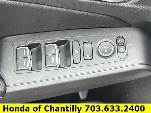 Used 2024 Honda Civic EX-L image 18