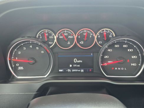 Used 2022 Chevrolet Silverado 1500 RST w/ Rally Edition AWD/4WD image 8