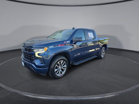 Used 2023 Chevrolet Silverado 1500 RST w/ Convenience Package II AWD/4WD image 4