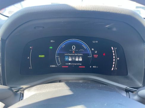 Used 2025 Toyota Camry LE image 39