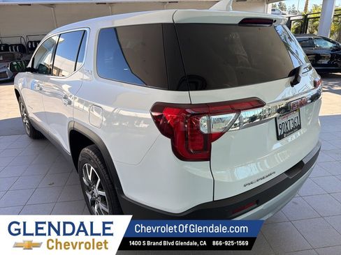 Used 2023 GMC Acadia SLE image 5