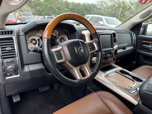 Used 2017 RAM 1500 Laramie Longhorn image 32