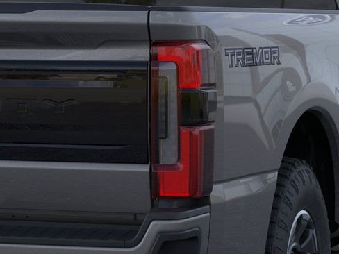 New 2026 Ford F250 Platinum w/ Tremor Off-Road Package AWD/4WD image 21