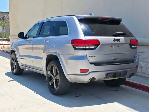 Used 2015 Jeep Grand Cherokee Altitude AWD/4WD image 5