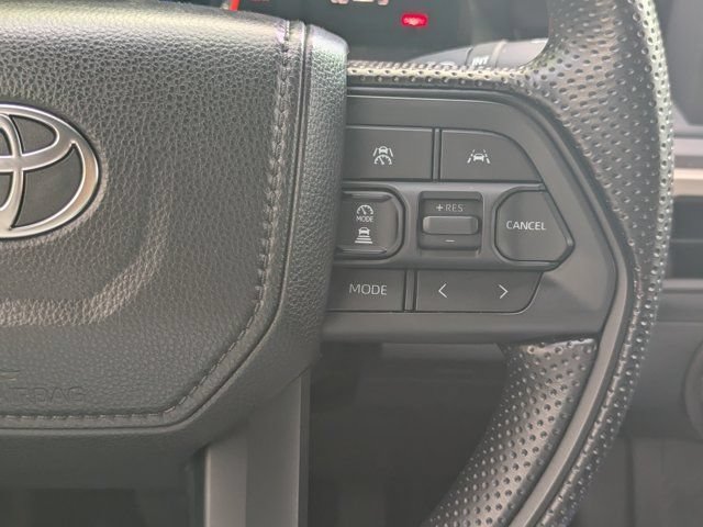 Used 2025 Toyota Tacoma SR5 AWD/4WD image 22