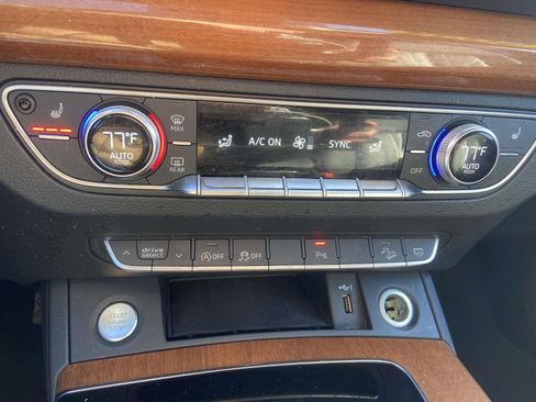 Used 2021 Audi Q5 2.0T Premium image 28