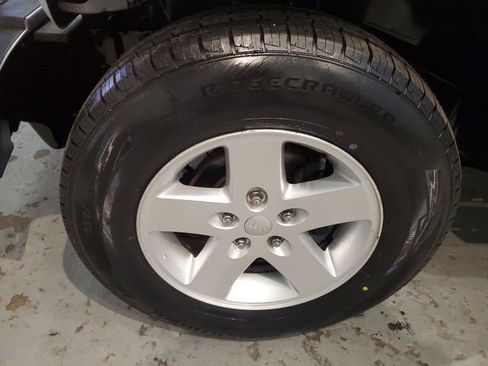 Used 2017 Jeep Wrangler Unlimited Sport w/ Quick Order Package 24S image 29