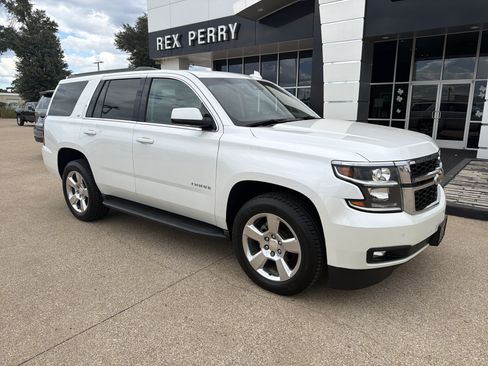 Used 2016 Chevrolet Tahoe LT RWD image 2
