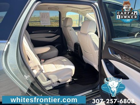 Used 2022 Buick Enclave Avenir w/ Avenir Technology Package AWD/4WD image 22