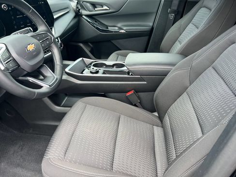 Used 2026 Chevrolet Equinox LT AWD/4WD image 10