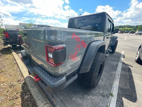 Used 2022 Jeep Gladiator Rubicon w/ Cold Weather Group AWD/4WD image 8