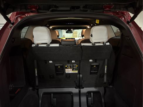 Certified 2025 Toyota Sienna XSE image 7