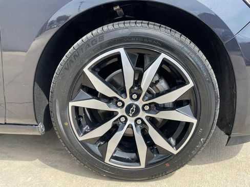 Used 2023 Chevrolet Malibu RS FWD image 28