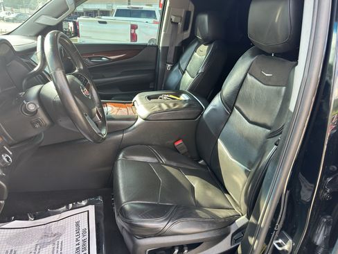 Used 2015 Cadillac Escalade ESV Premium RWD image 9