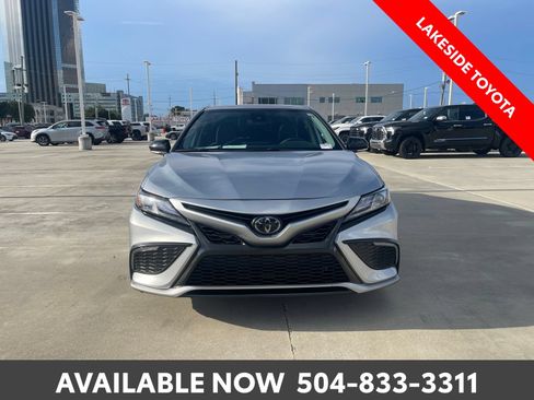 Used 2024 Toyota Camry XSE FWD image 8